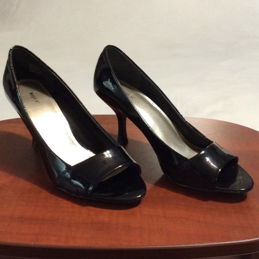 Apt 9 black shoes